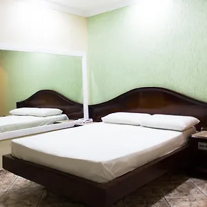  Hotel Valadares Brasil